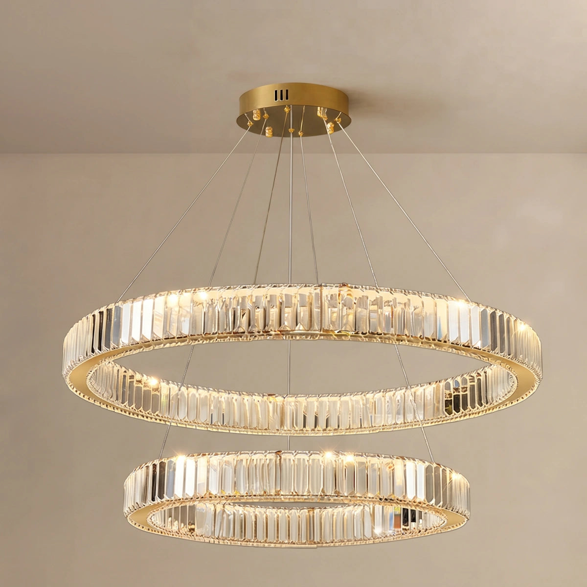 Modern Interlaced Ring Pendant Light — Radiant Gold Layered Design for Upscale Interior