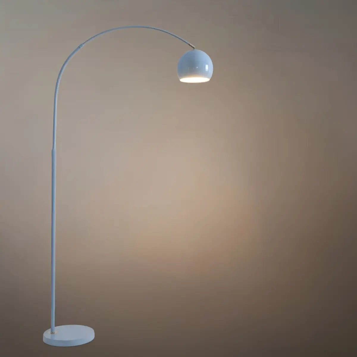 Nordic Floor Lamp - Metal in Black/Blue/Gold/Pink