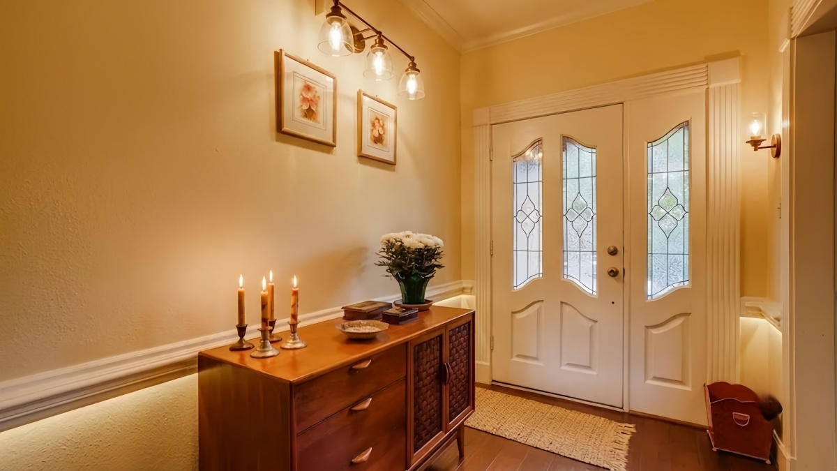 Top entry lighting ideas for a warm welcome in 2026