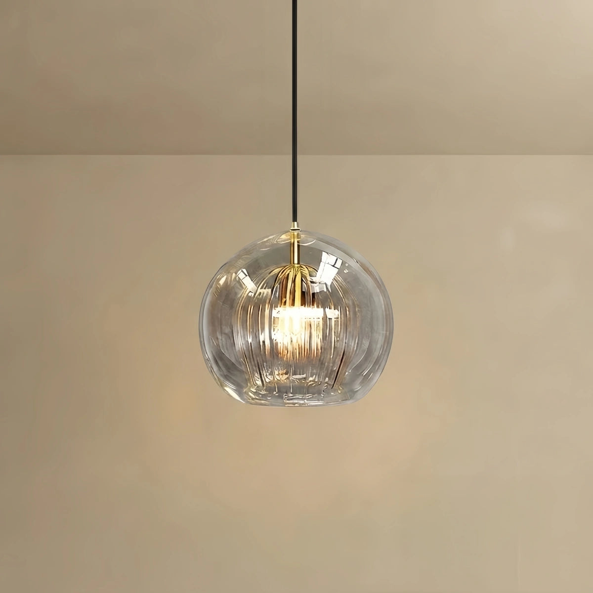 Vetro Nordic Globe Pendant Light – Clear or Amber Glass for Bedroom