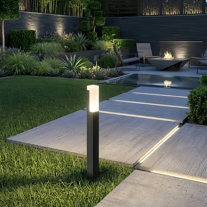 Modern_Pathway_Lights_-_Black_Metal_Acrylic_Rectangular_Design