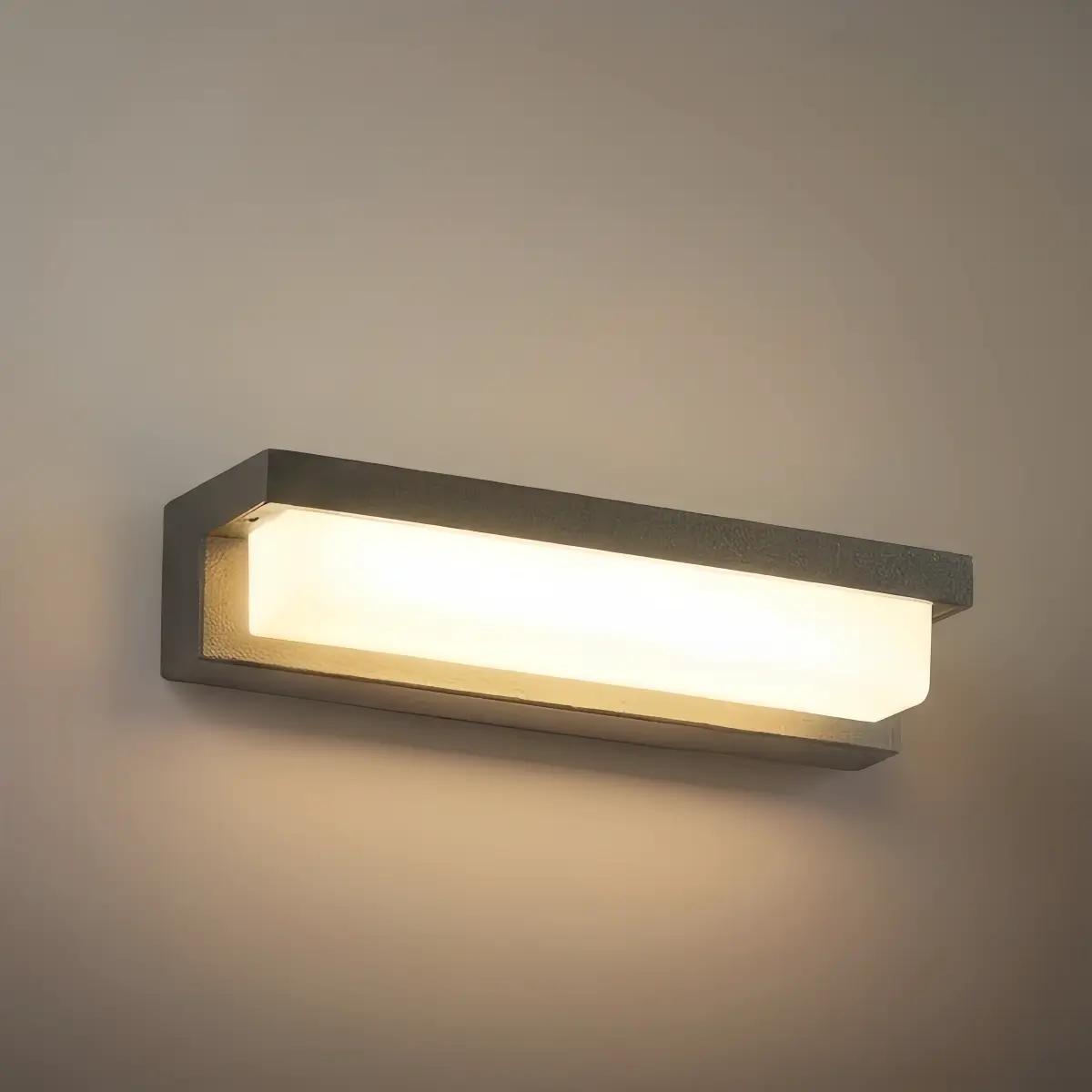Modern_Outdoor_Wall_Lamp_-_Black_Metal_Acrylic_Rectangular_Design