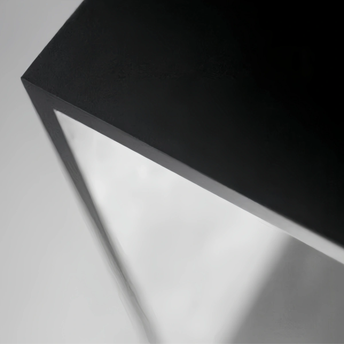 Modern Solar Pathway Lights - Black 