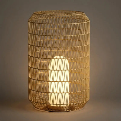 Farmhouse_Outdoor_Lamp