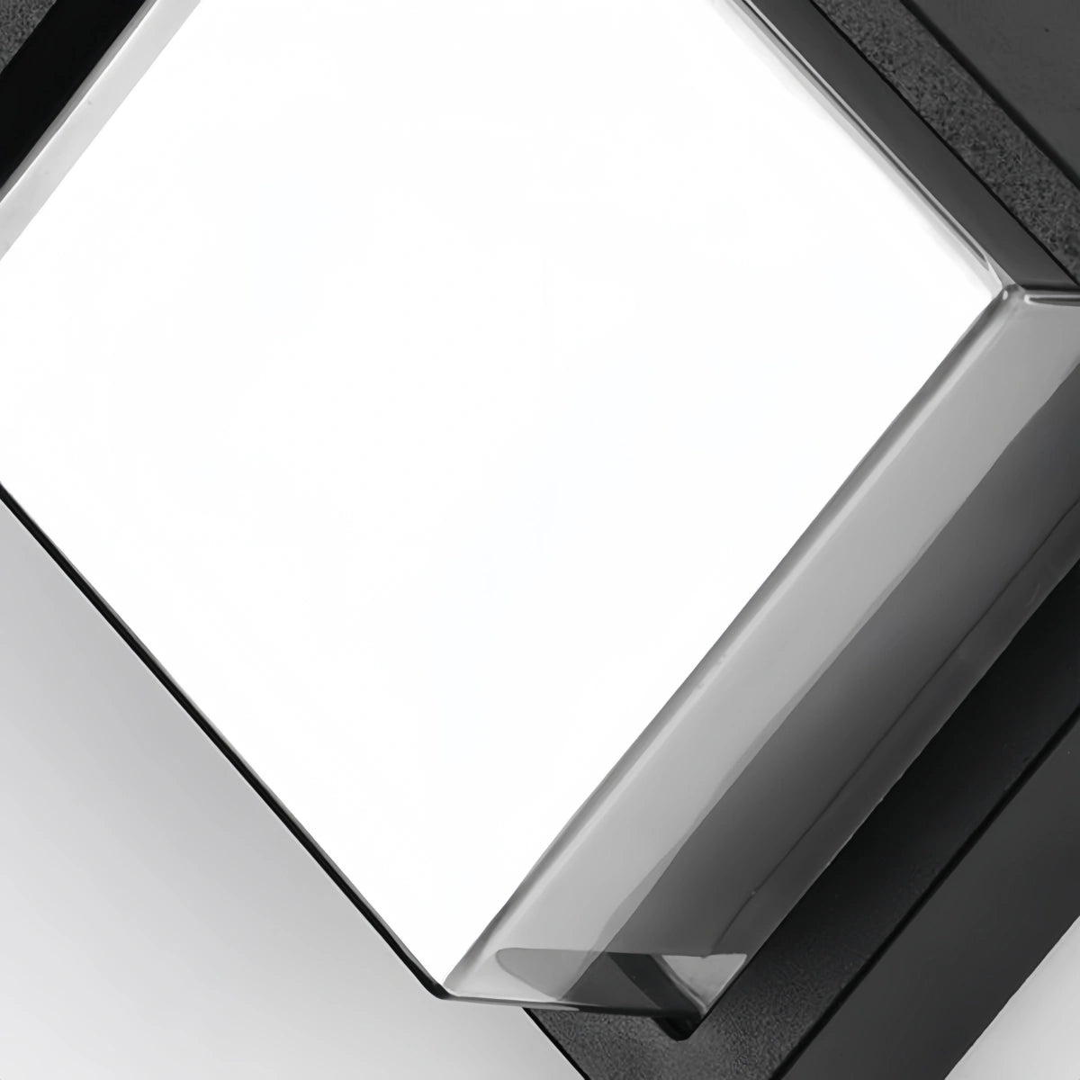 Modern_Square_Outdoor_Wall_Lamp