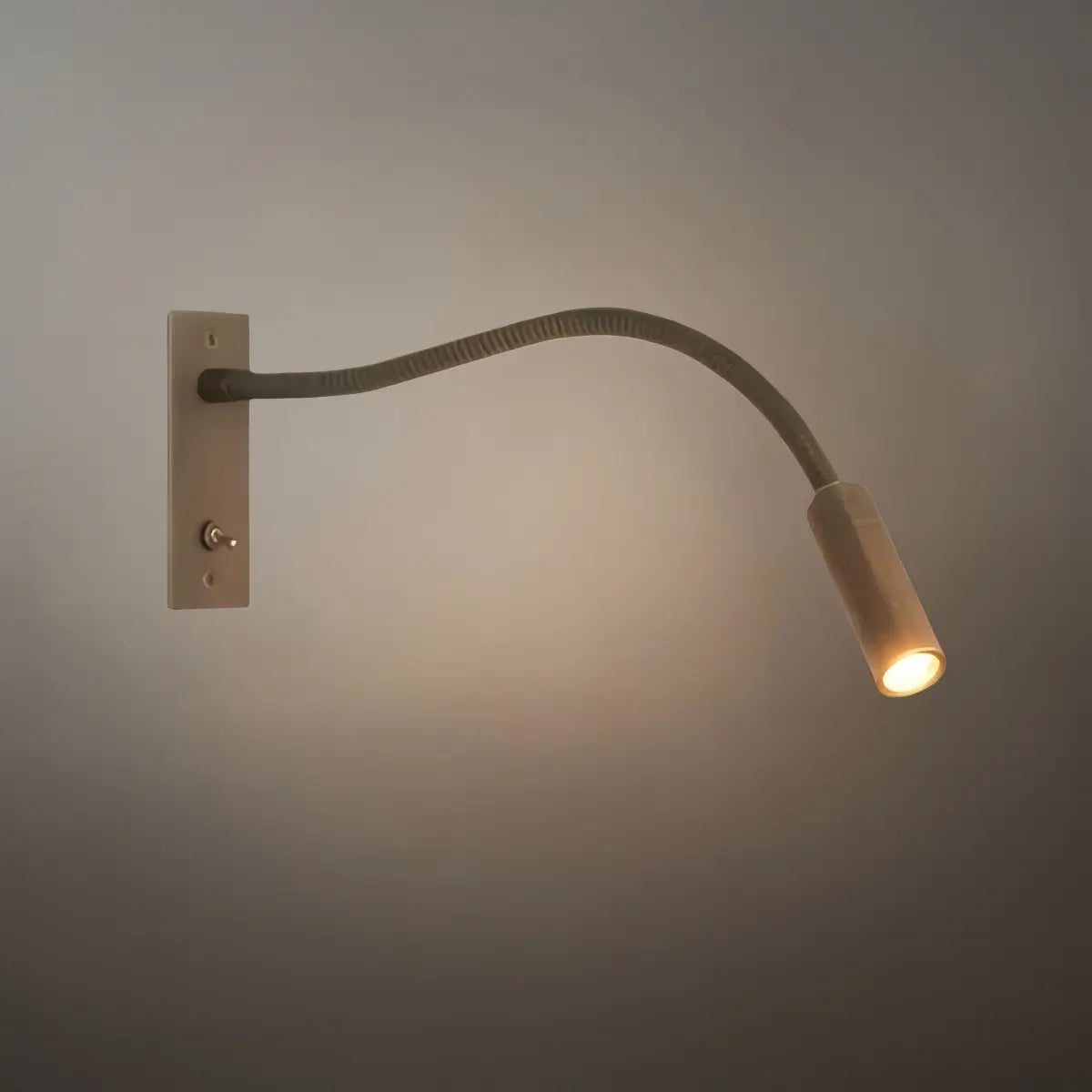 Minimalist Linear Wall Lamp