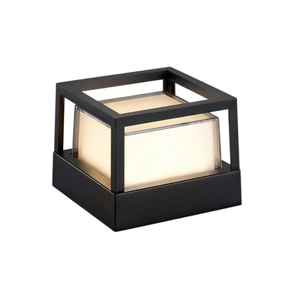 Modern_Metal_Outdoor_Lamp