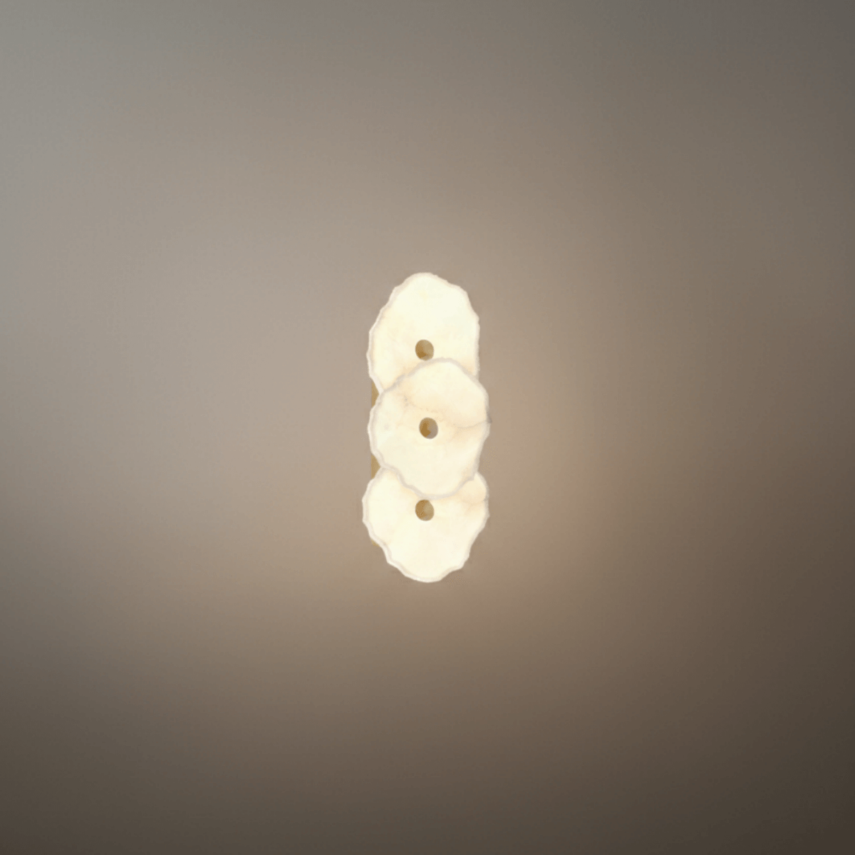 Excelis Royal Alabaster Petal Wall Sconce – Hand-Layered with Brushed Gold Brass for Living Room