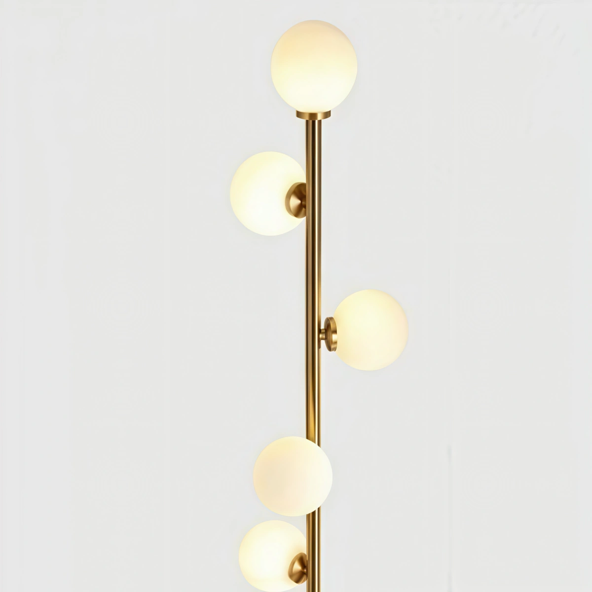 Excelis Pearl Necklace Floor Lamp