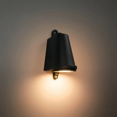 Modern_Conical_Outdoor_Wall_Lamp