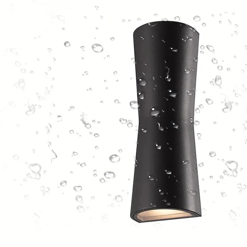 Modern Outdoor Wall Lamp - Black