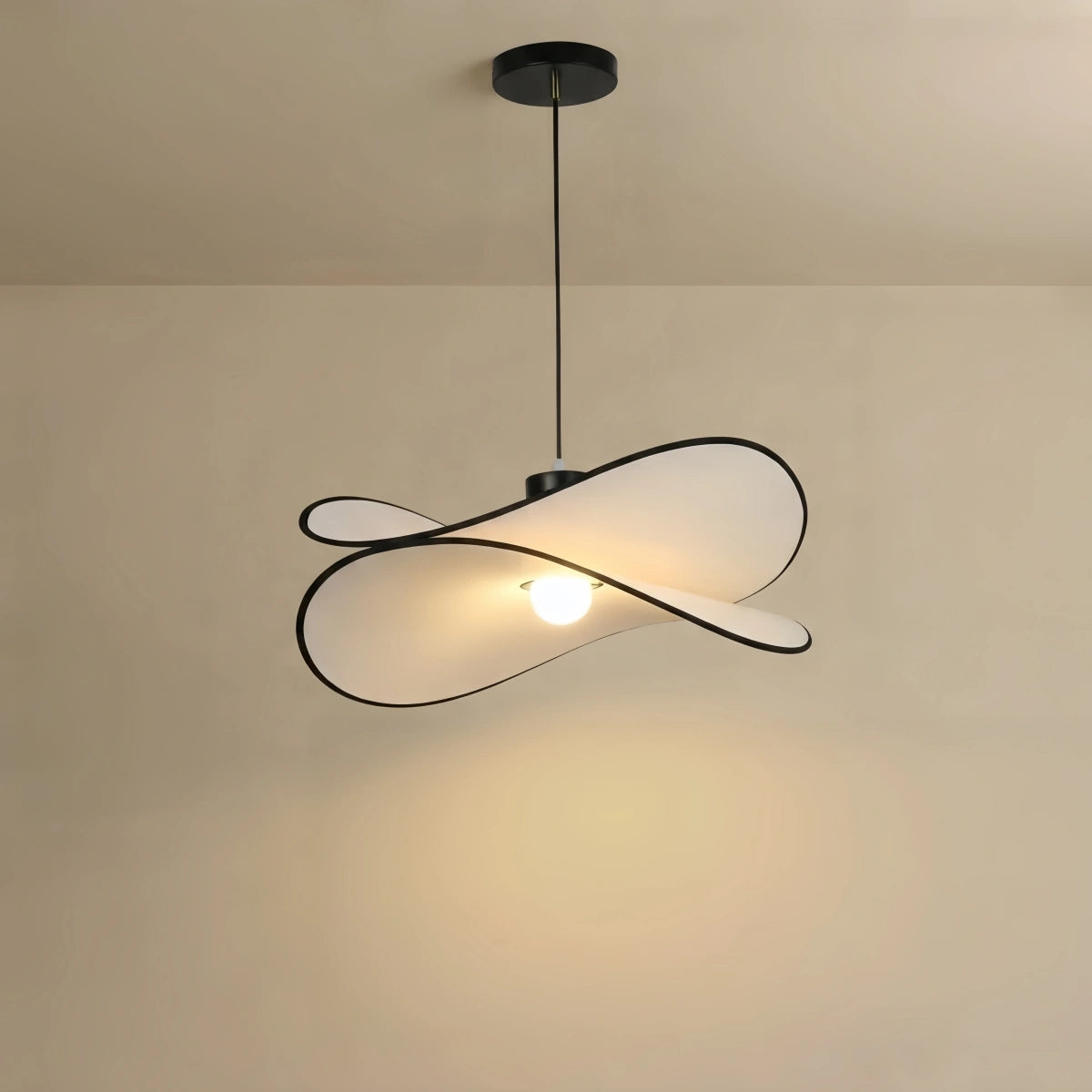 Velora_Scandinavian_Flow_Pendant