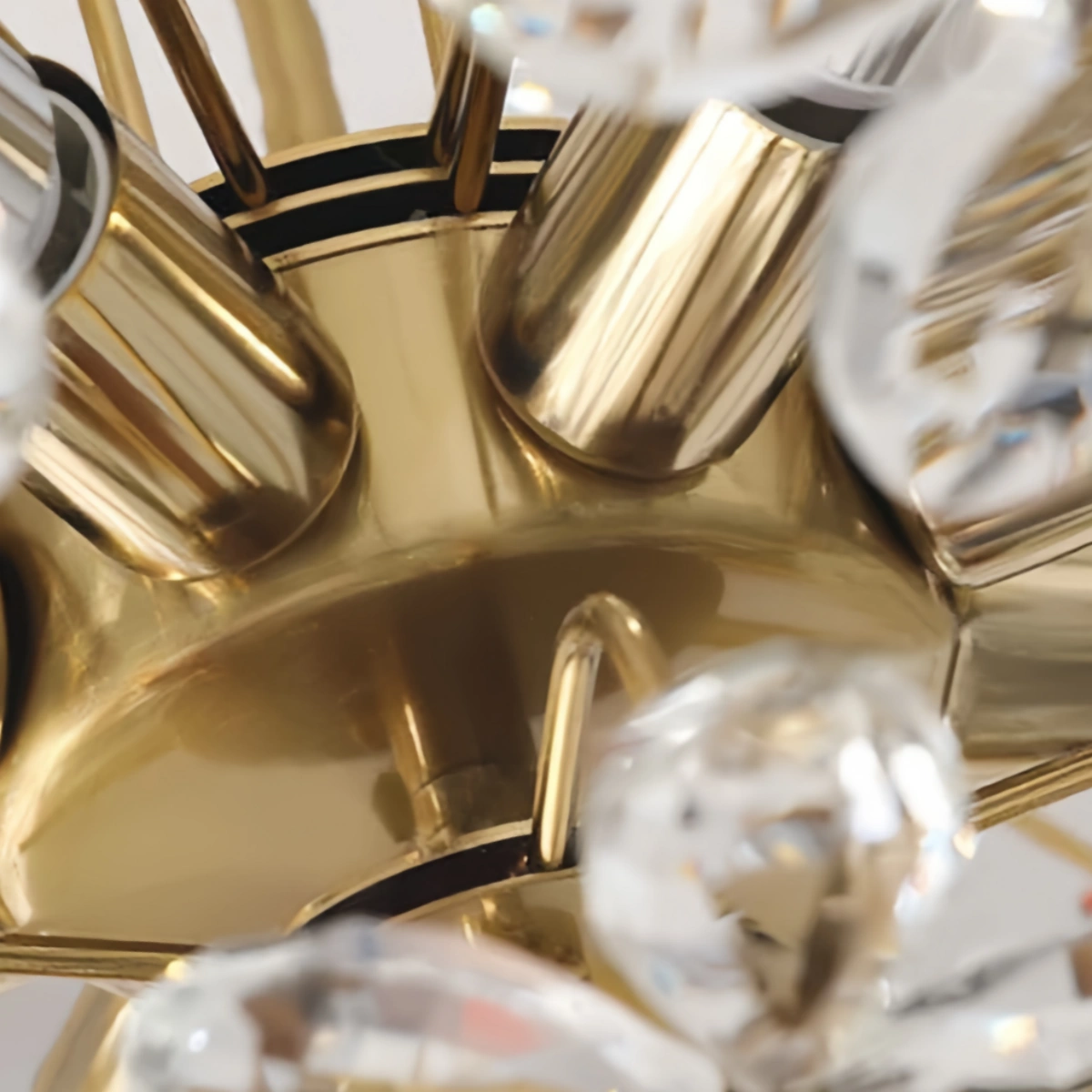 Velora Modern Crystal Pendant Light